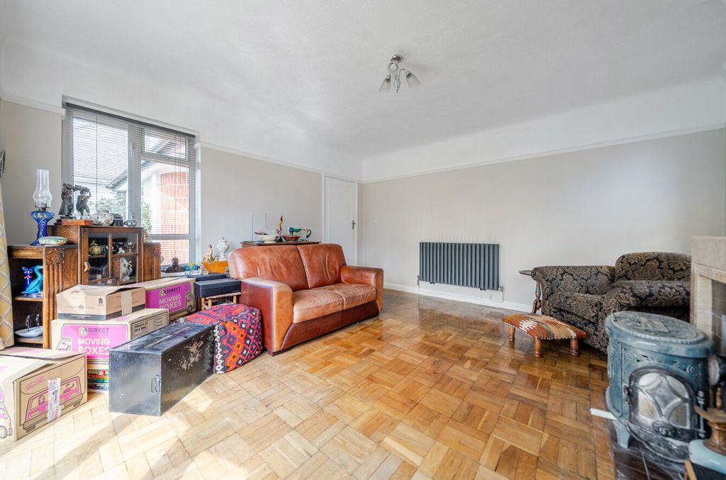 Property photo 3 of 12 1445718-3-69E6171...