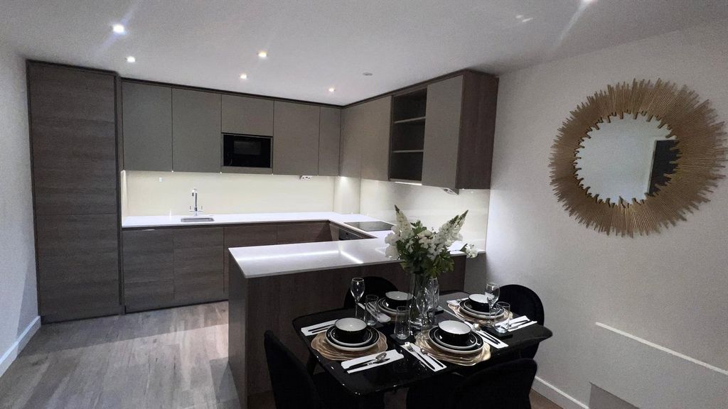 Property photo 3 of 17 Picture No. 35