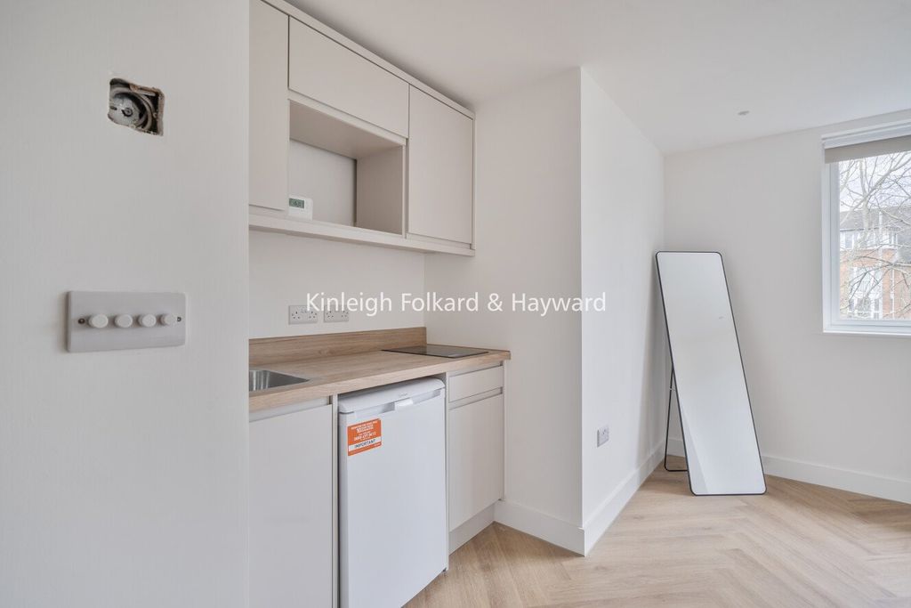 Property photo 3 of 9 Picture No. 06