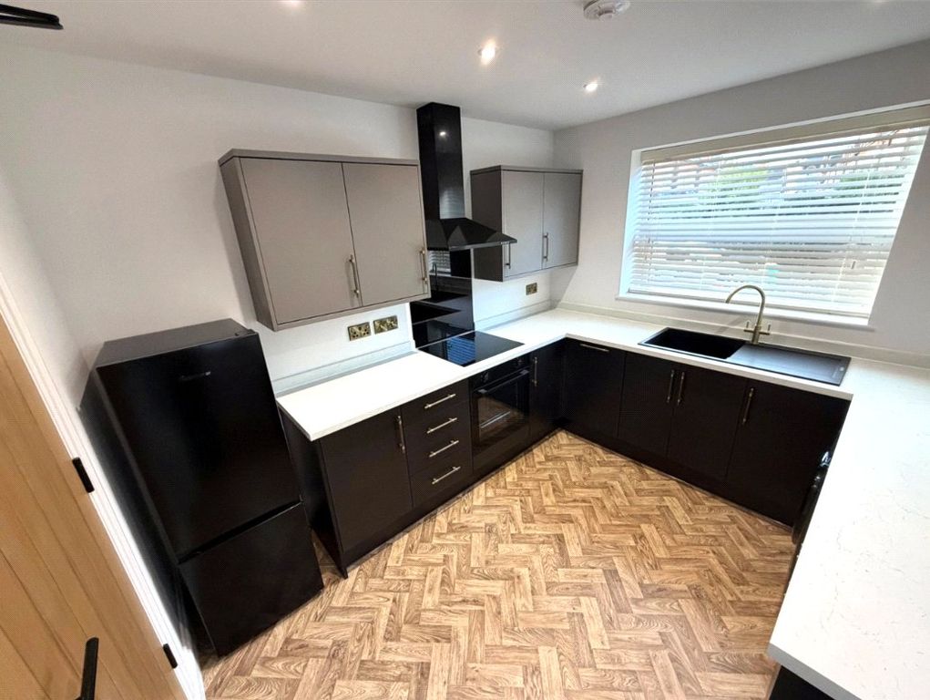 Property photo 2 of 9 Picture No. 25