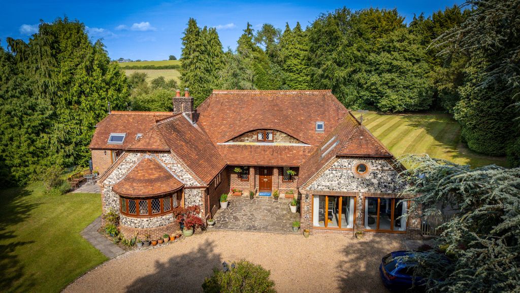Property photo 1 of 54 Aerial Shot (2)