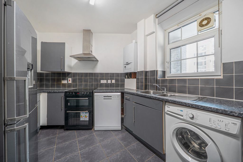Property photo 3 of 7 1-6Ab3A3c8F01E6-1...