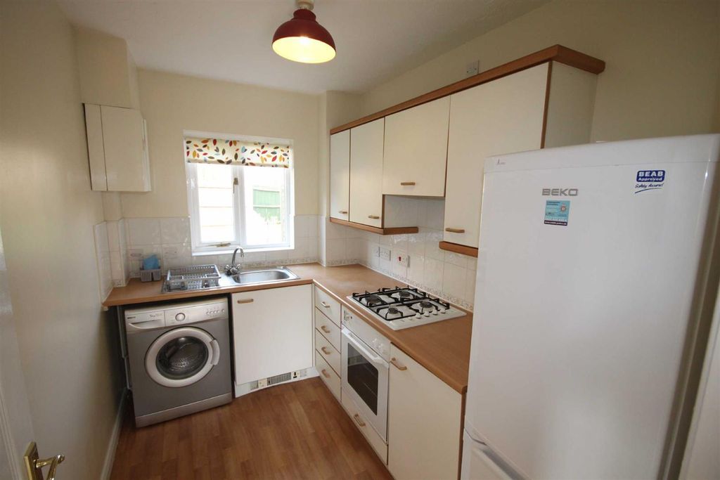 Property photo 2 of 6 Kitchen.Jpg