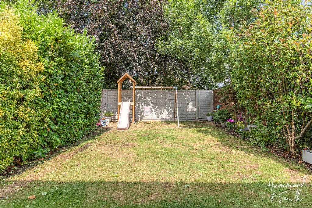 Property photo 3 of 20
