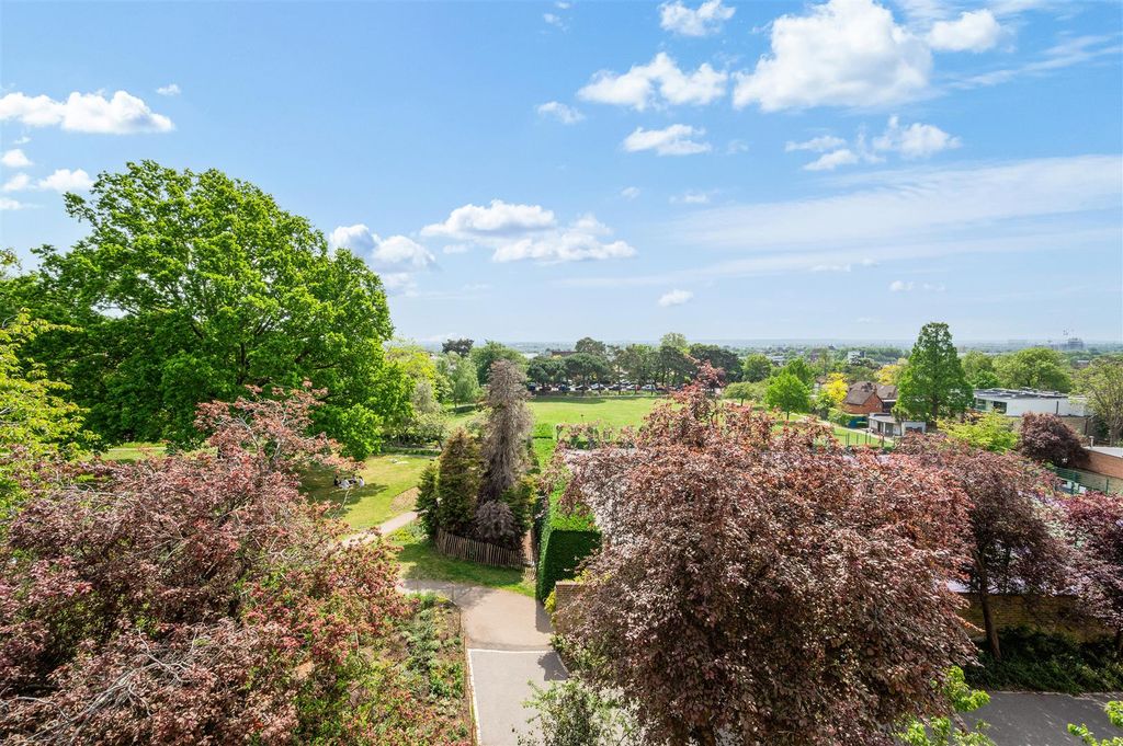 Property photo 3 of 21 Cottenham Park Road, 37, 2- (21).Jpg