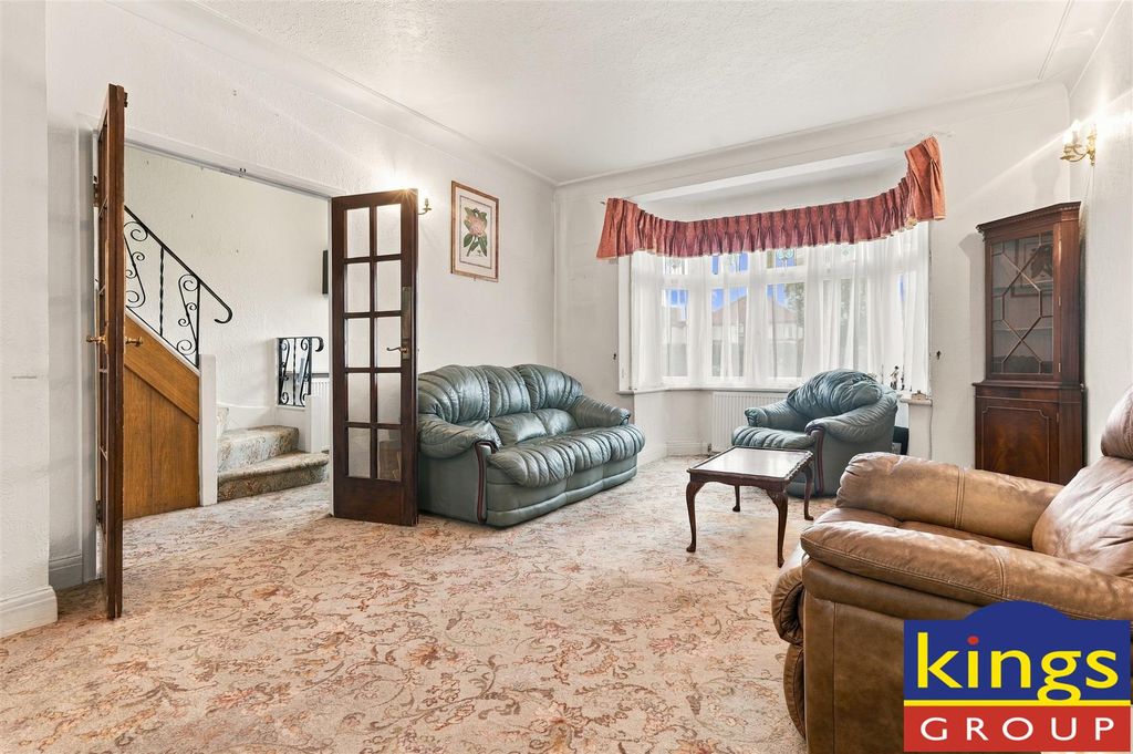 Property photo 2 of 19