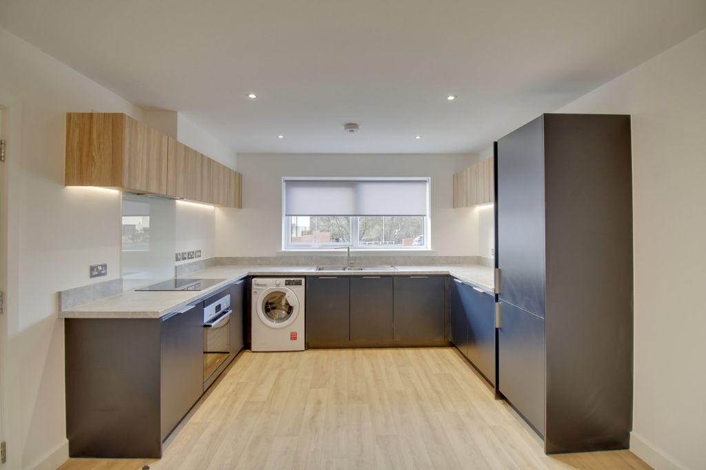 Property photo 3 of 28 Picture No. 63