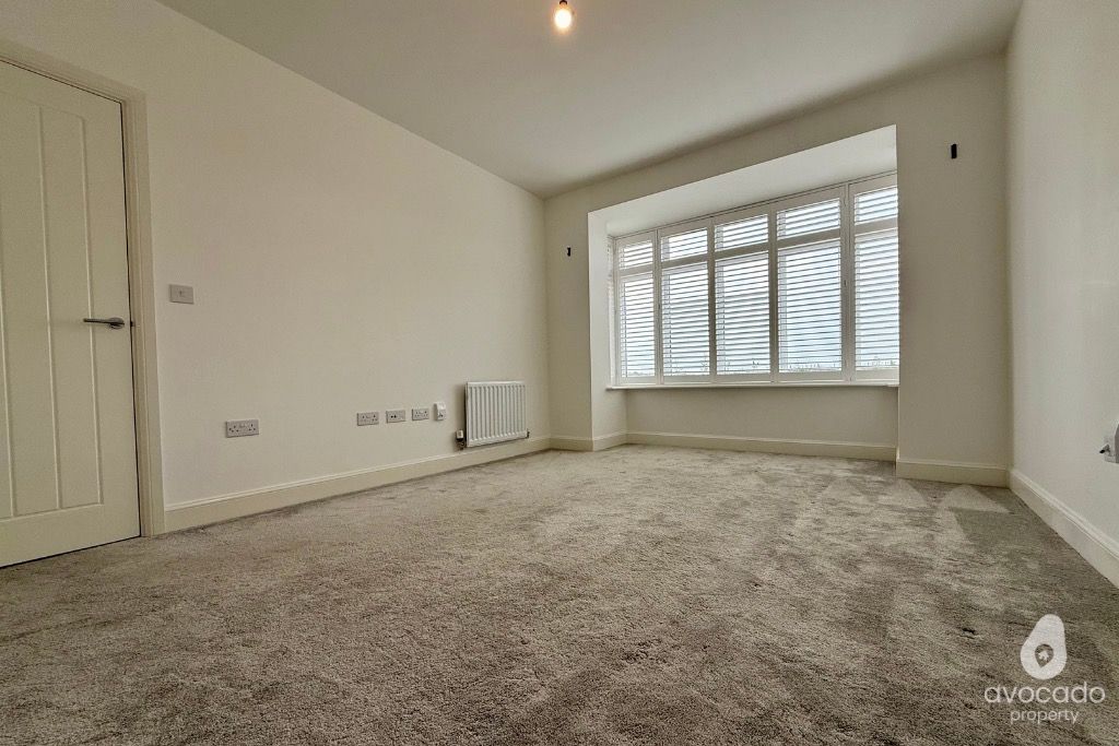 Property photo 3 of 25 4211616