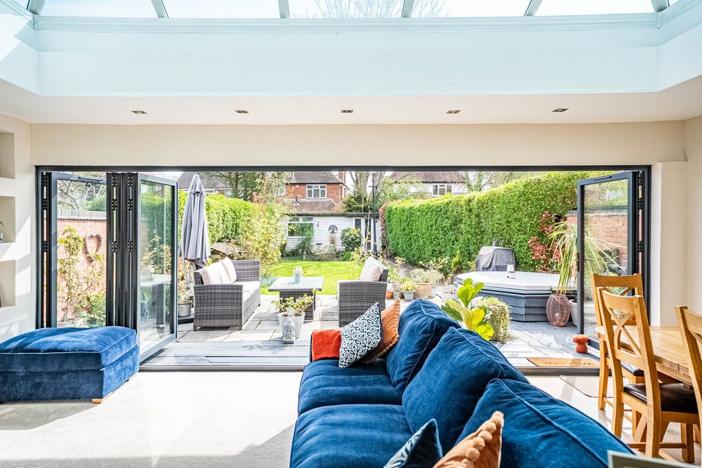 Property photo 2 of 57