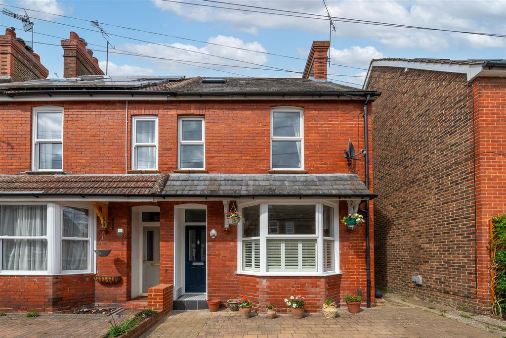 Property photo 1 of 22