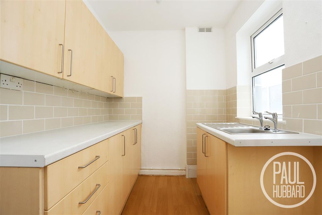 Property photo 3 of 10 Img_8370.Jpg
