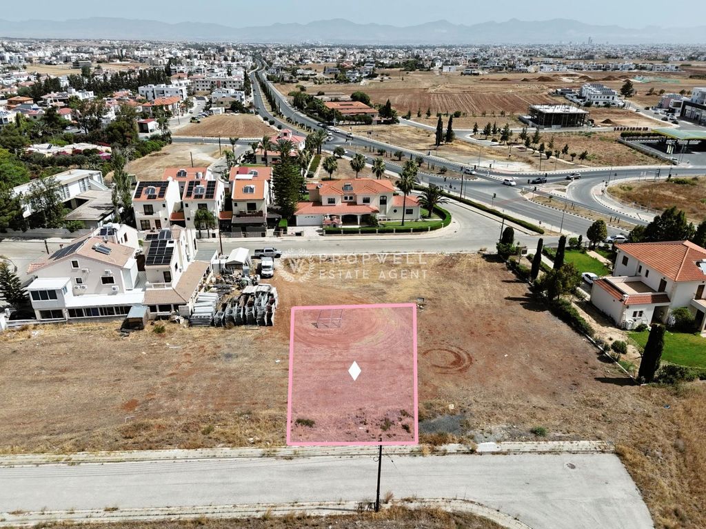 Property photo 1 of 3