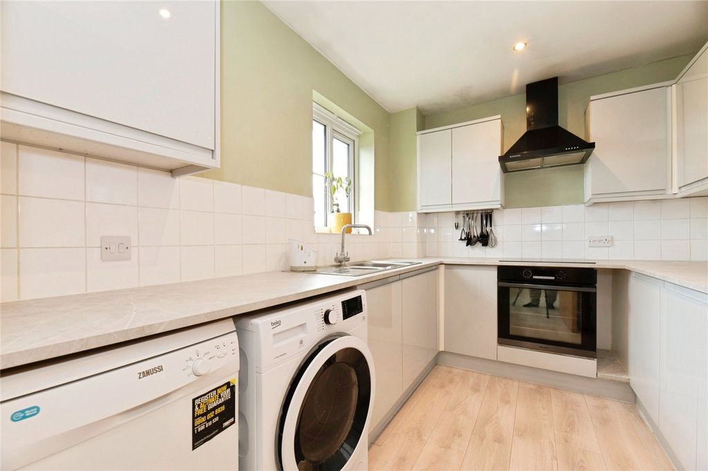 Property photo 3 of 10 Picture No. 22