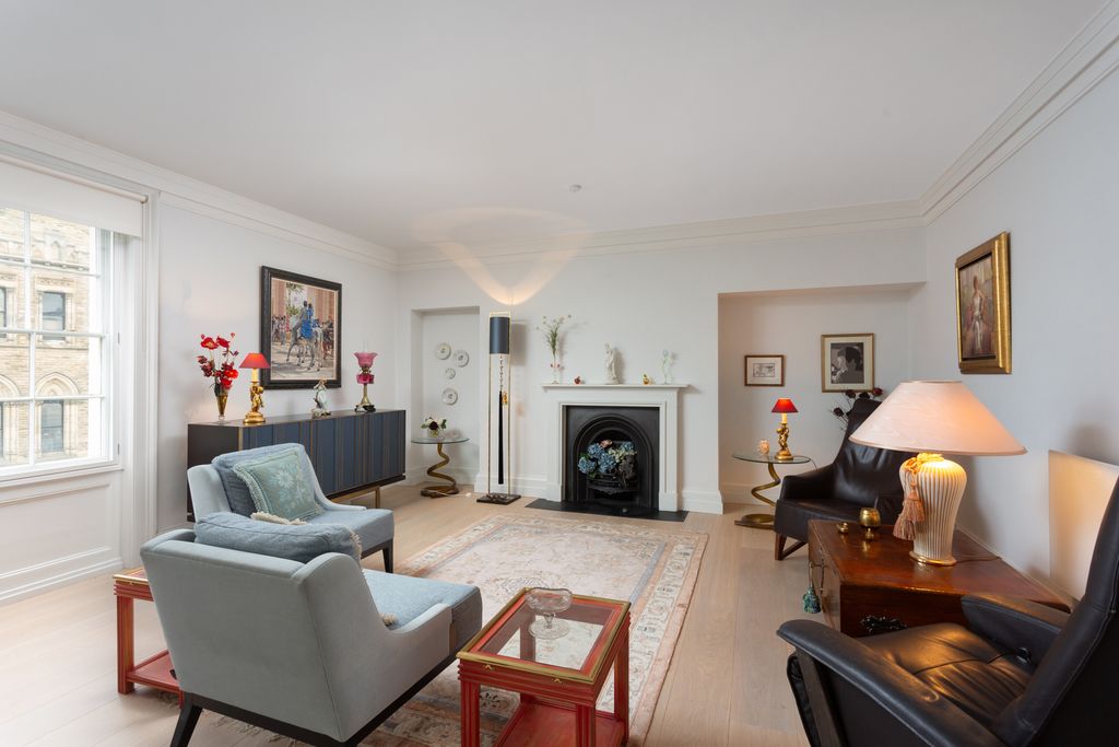 Property photo 2 of 22 Apartment 4, 9 St. Leonards Place, York, Yo1 7Hf