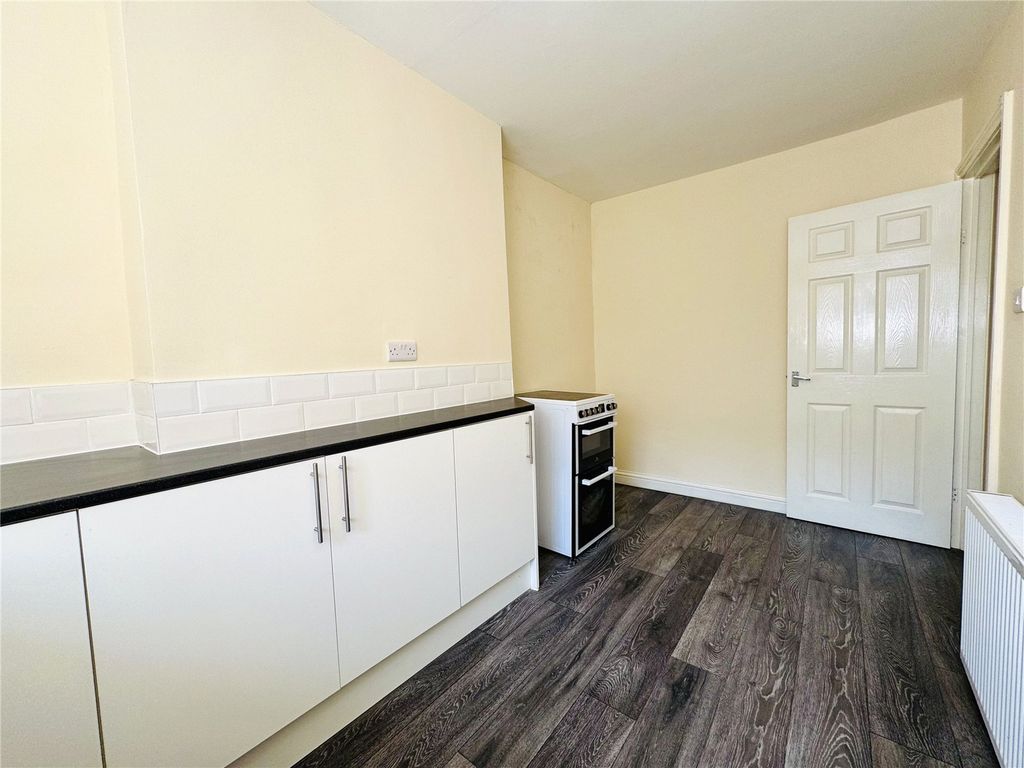 Property photo 2 of 6 Picture No. 07