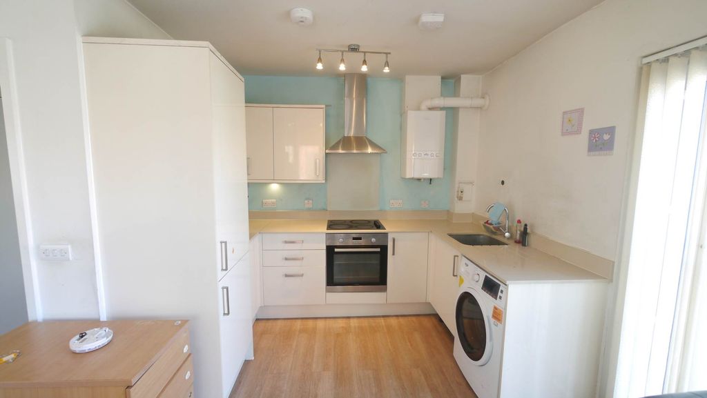 Property photo 2 of 16