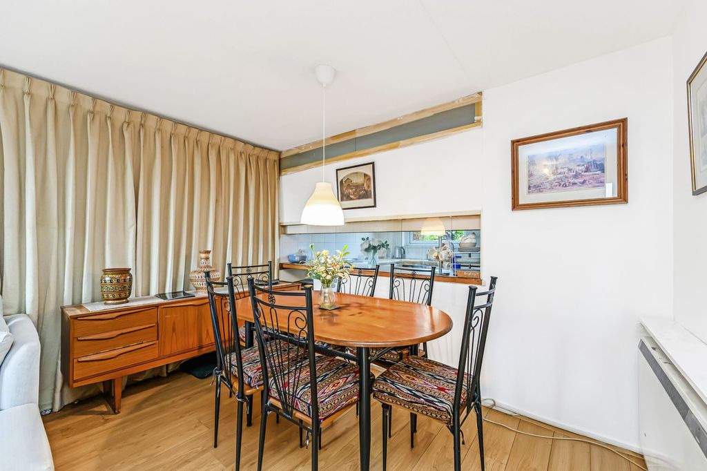 Property photo 3 of 15 Dining Area