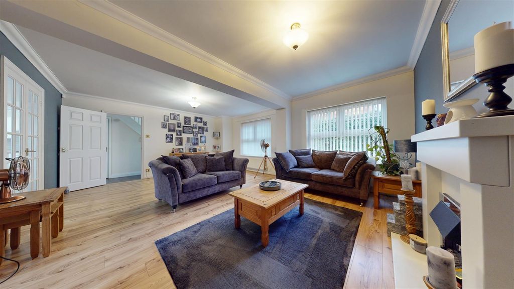 Property photo 2 of 16 01222026_165416.Jpg