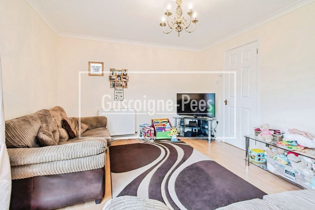 Property photo 3 of 5