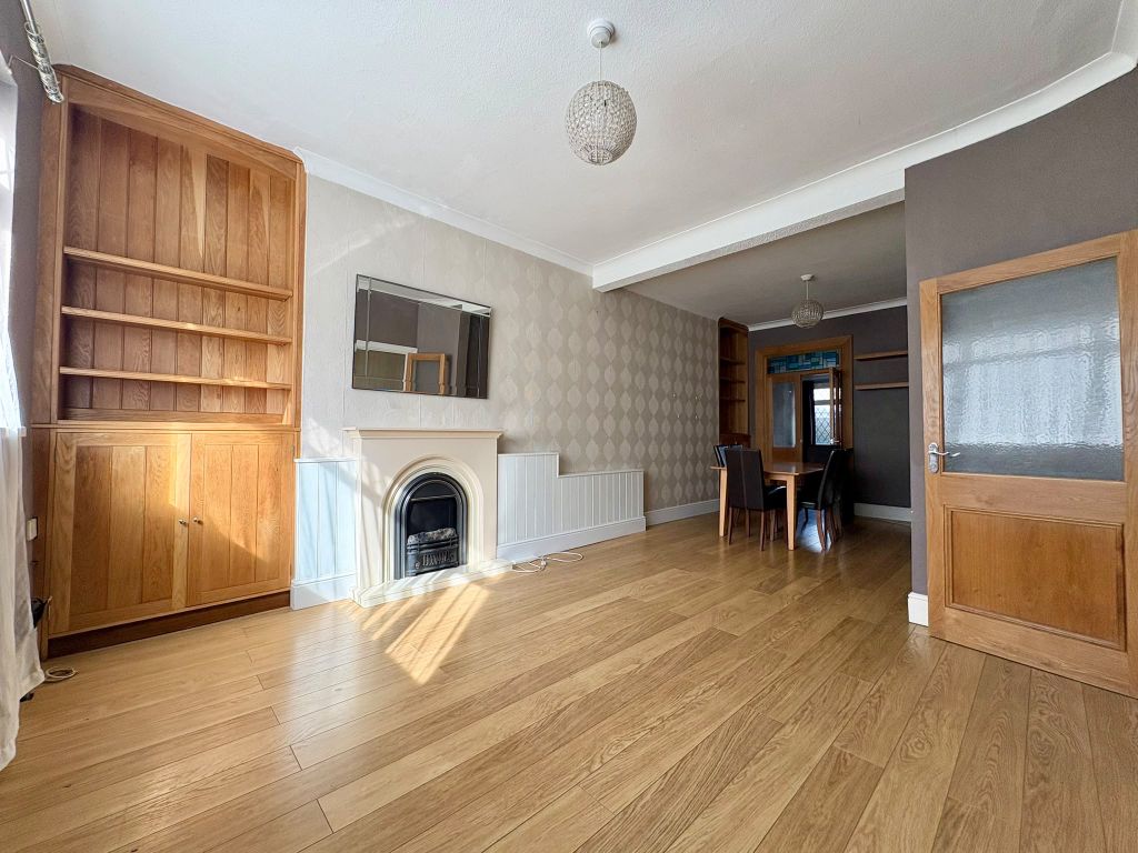 Property photo 2 of 23
