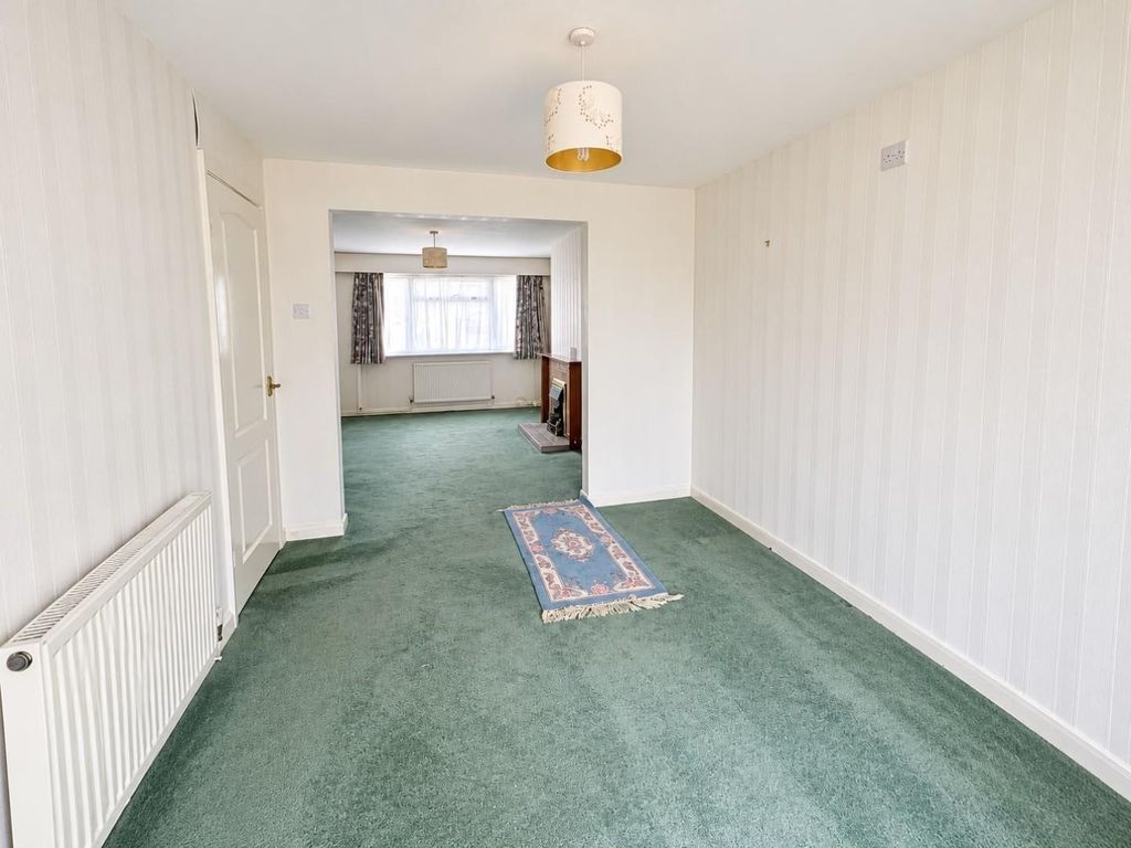 Property photo 2 of 7 Dining Room.Jpg