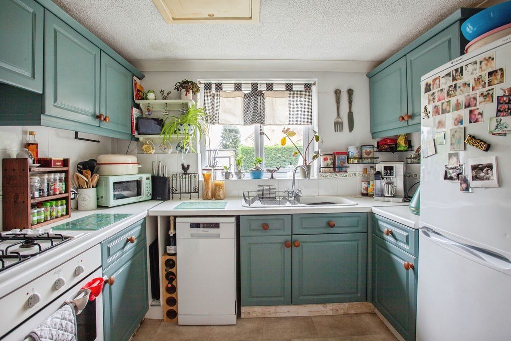 Property photo 3 of 22 Pbox-Img.Jpg