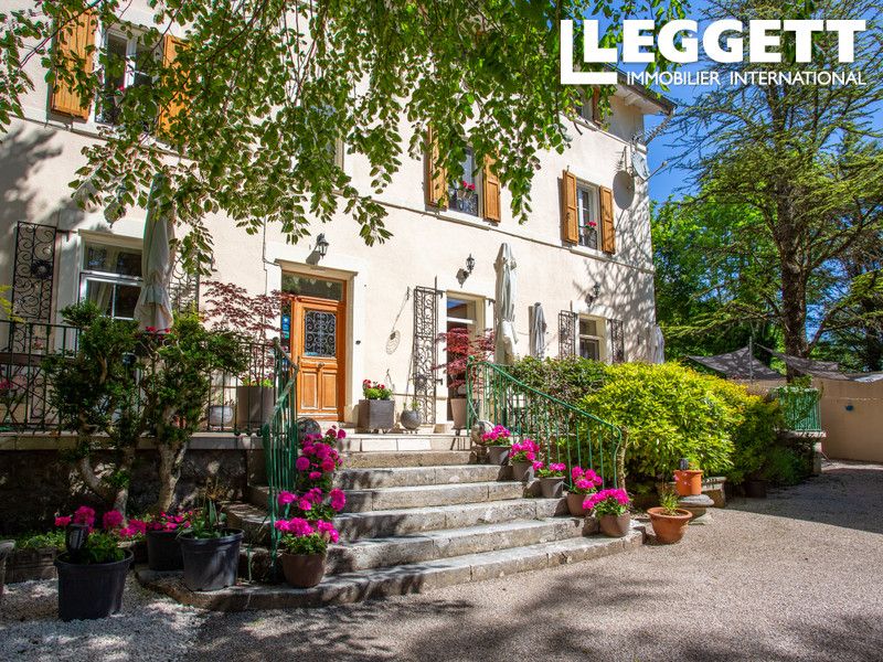 Property photo 2 of 10