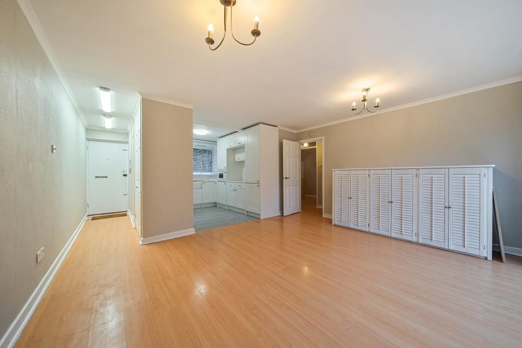 Property photo 3 of 16 Internal View