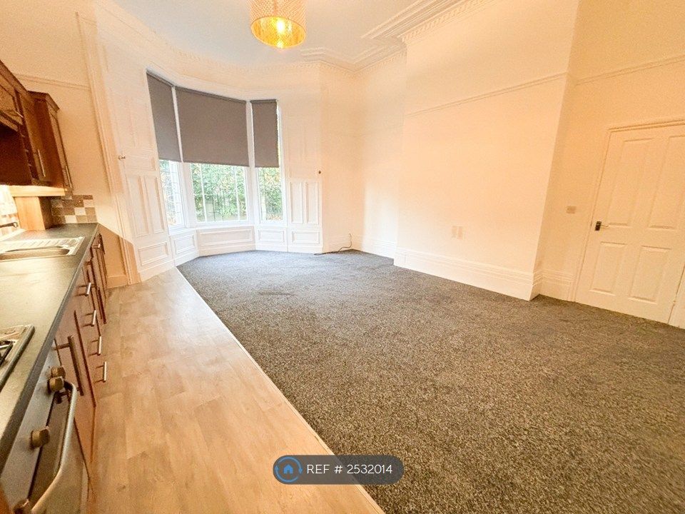 Property photo 2 of 18 Bedroom 1