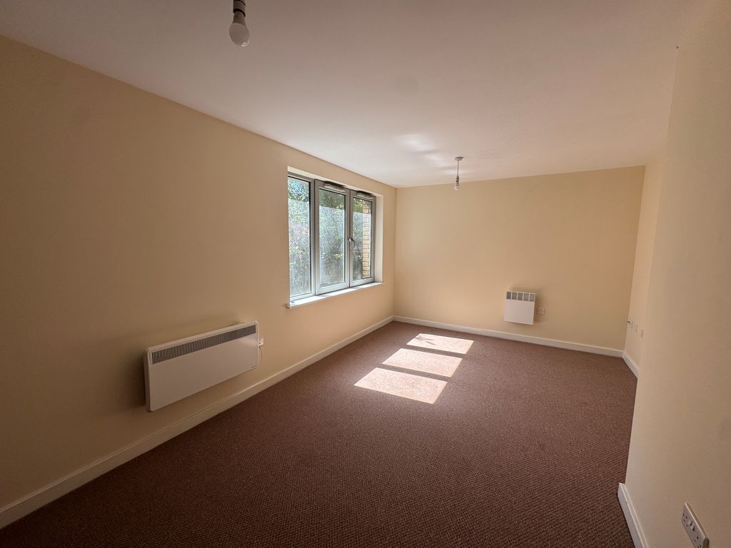 Property photo 2 of 4