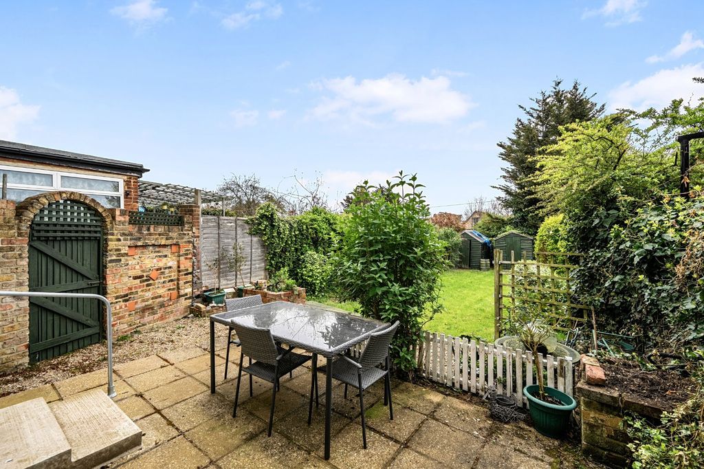 Property photo 2 of 20 Picture No. 04