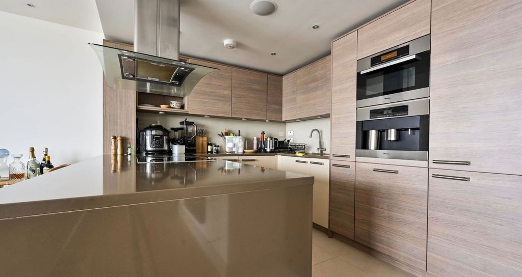 Property photo 2 of 10 4363622