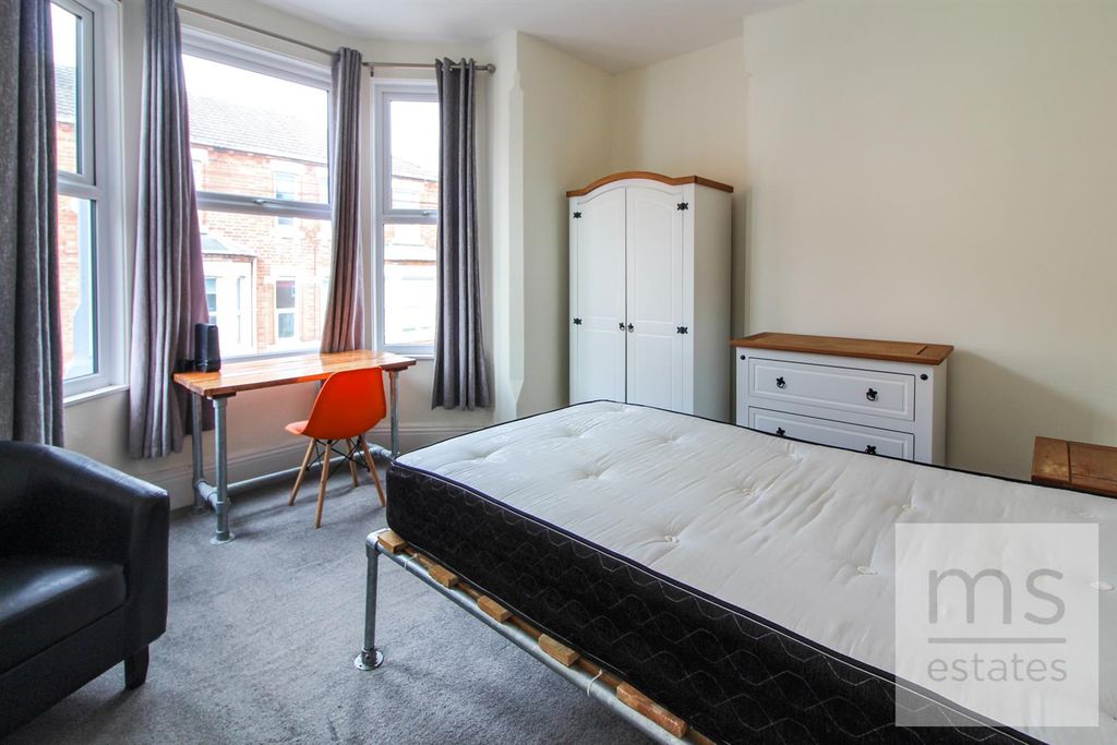 Property photo 1 of 11 Img_1116.Jpg