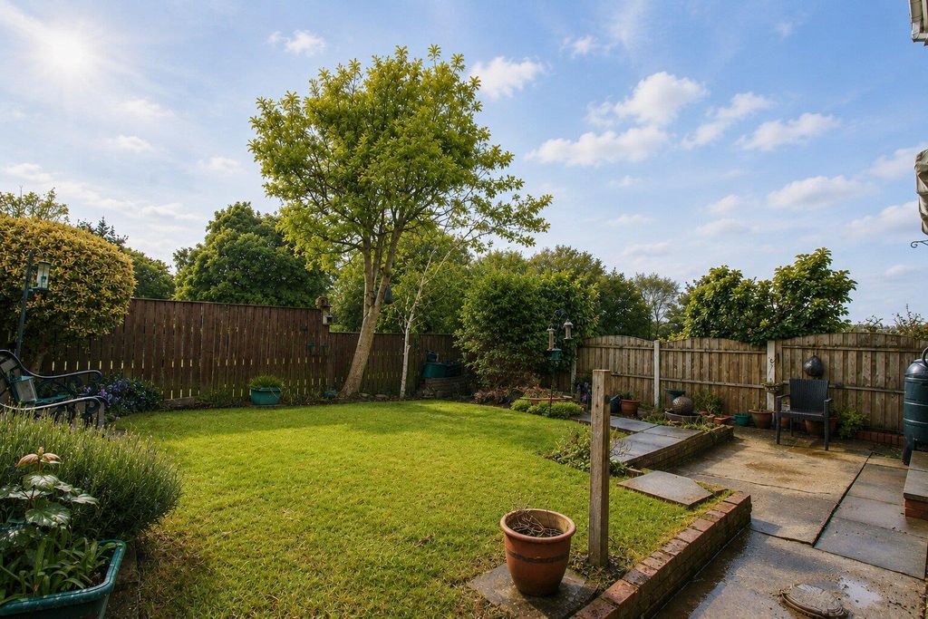 Property photo 2 of 12 Outside