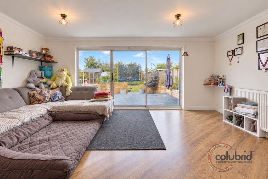 Property photo 2 of 15