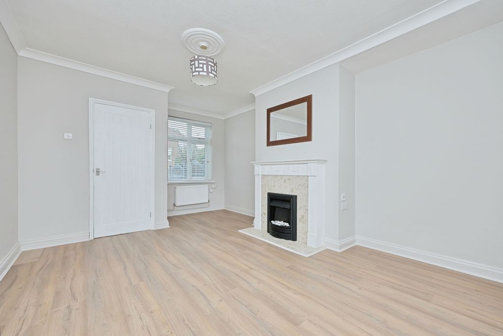 Property photo 3 of 21 Image