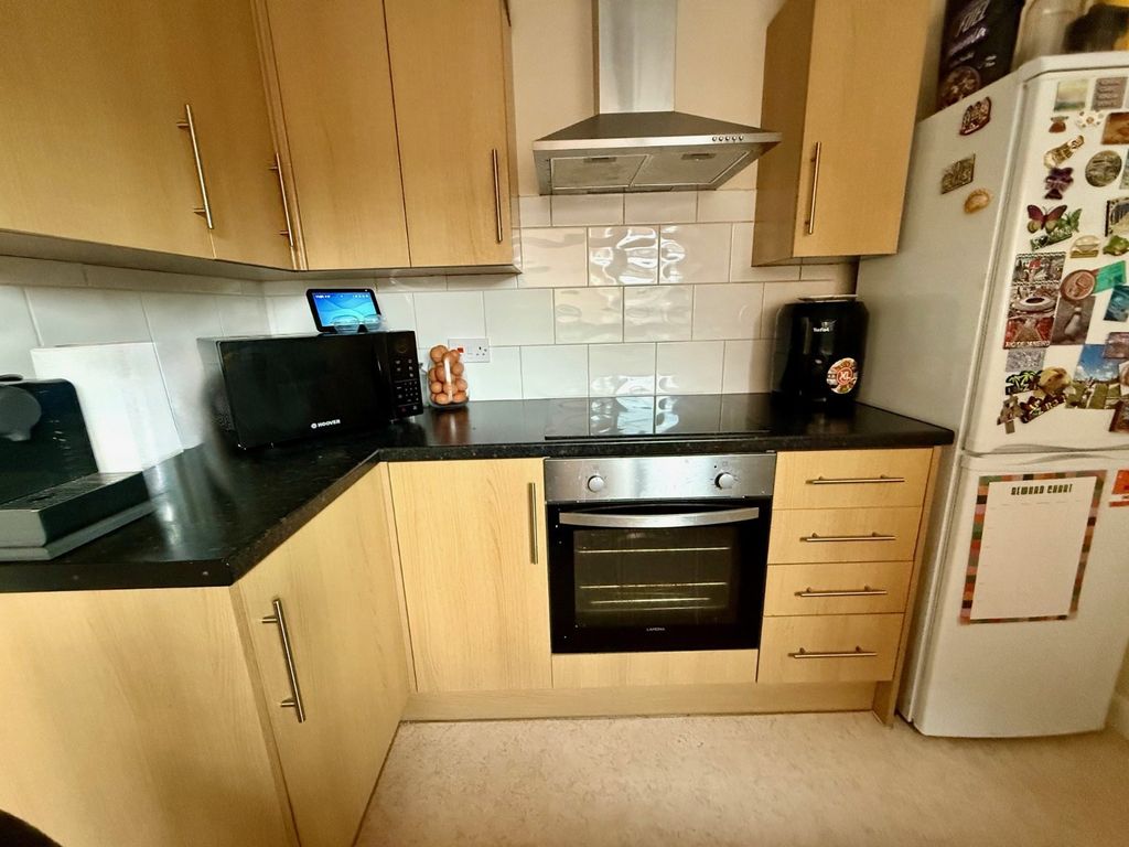 Property photo 2 of 8 Picture No. 03