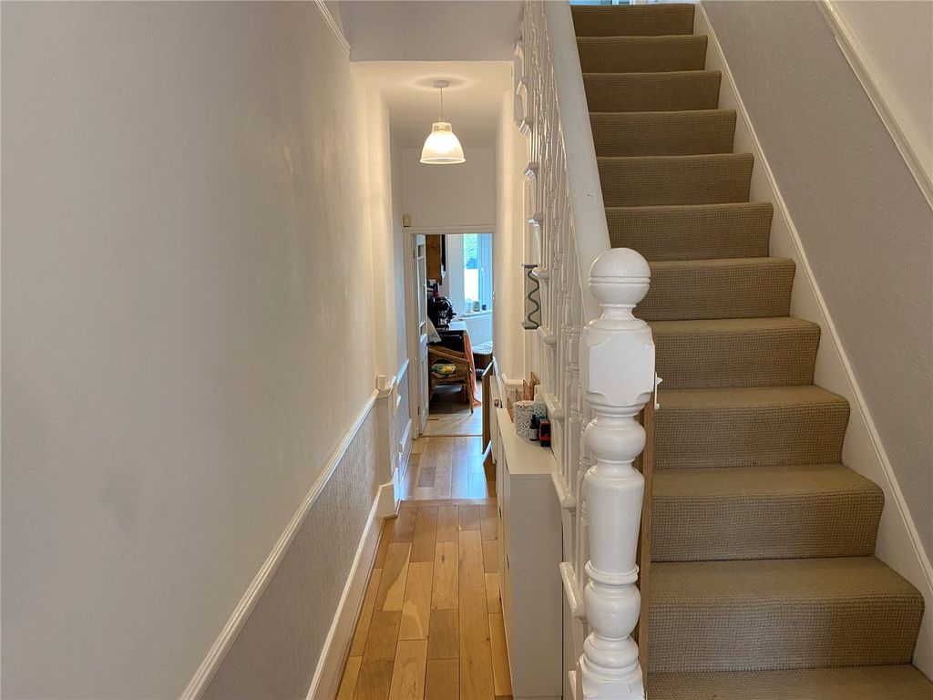 Property photo 2 of 12 Picture No. 13