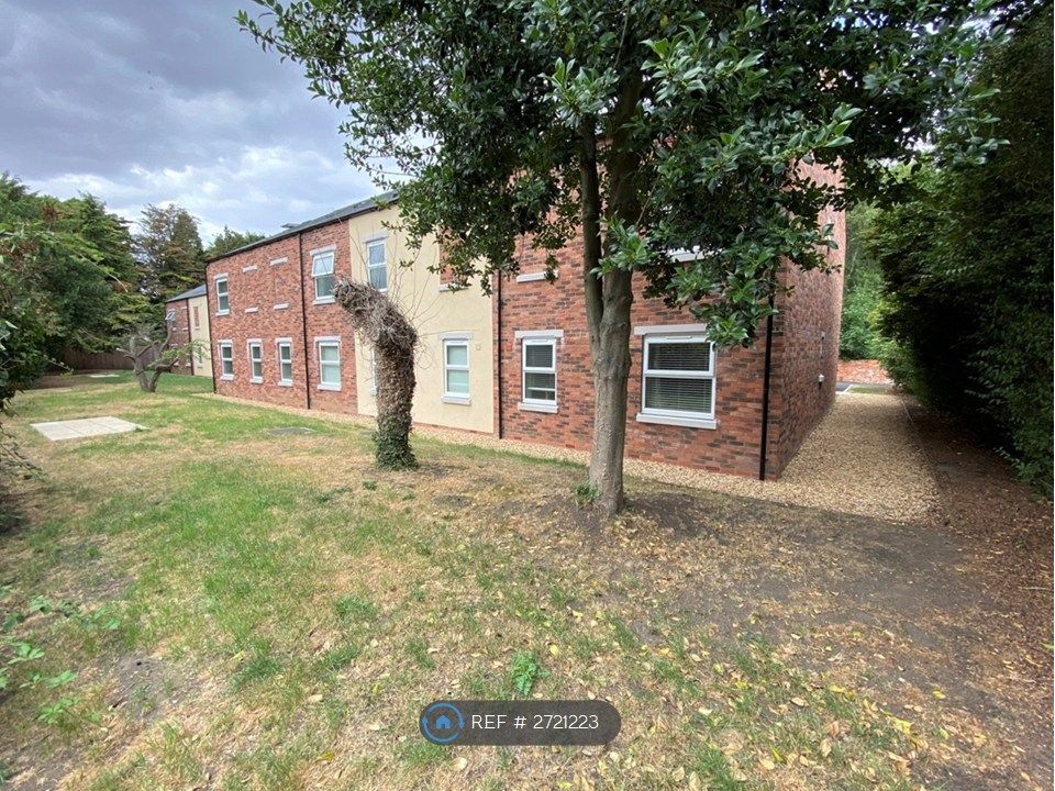 Property photo 3 of 14 Outside Back