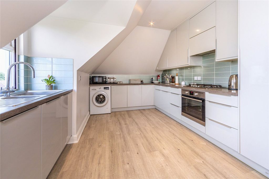 Property photo 3 of 22 Picture No. 25