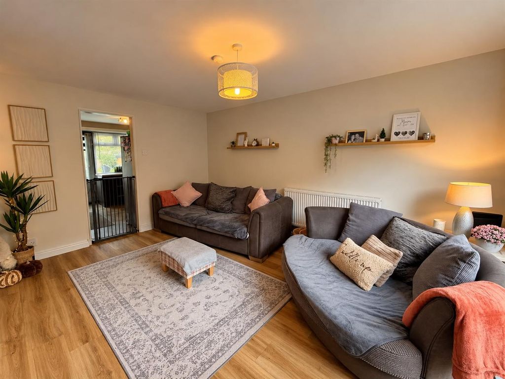 Property photo 2 of 28 6.Jpg