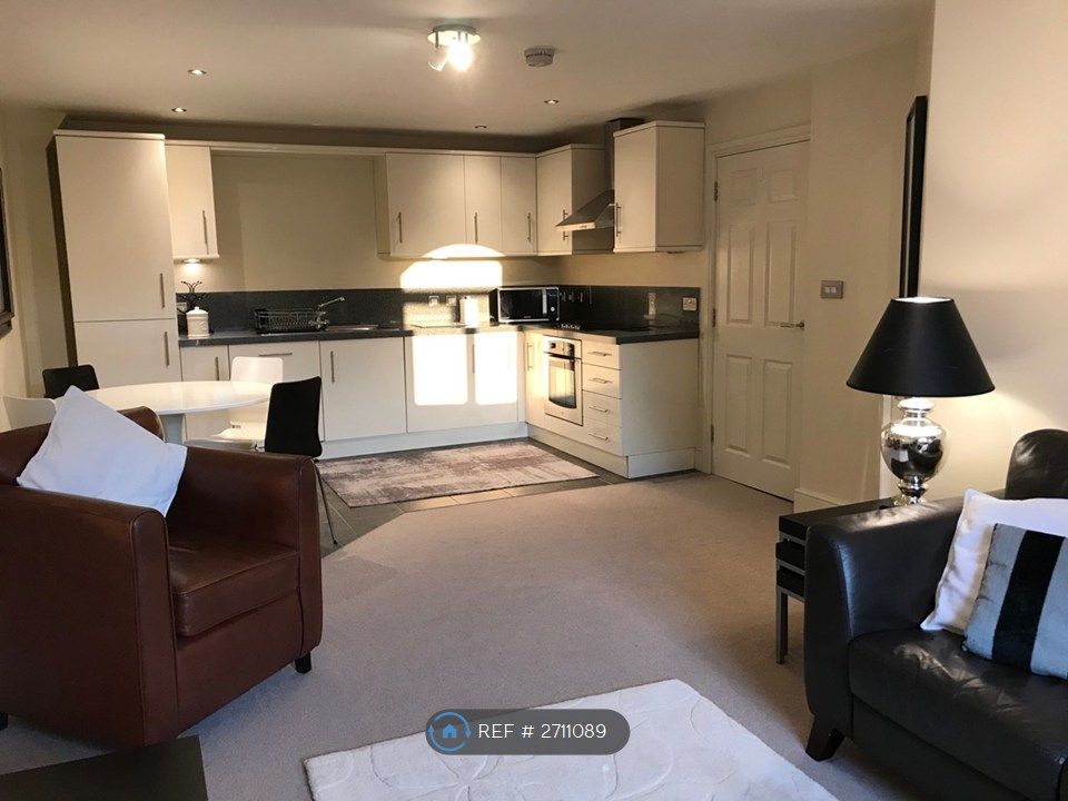 Property photo 2 of 9 Kitchen