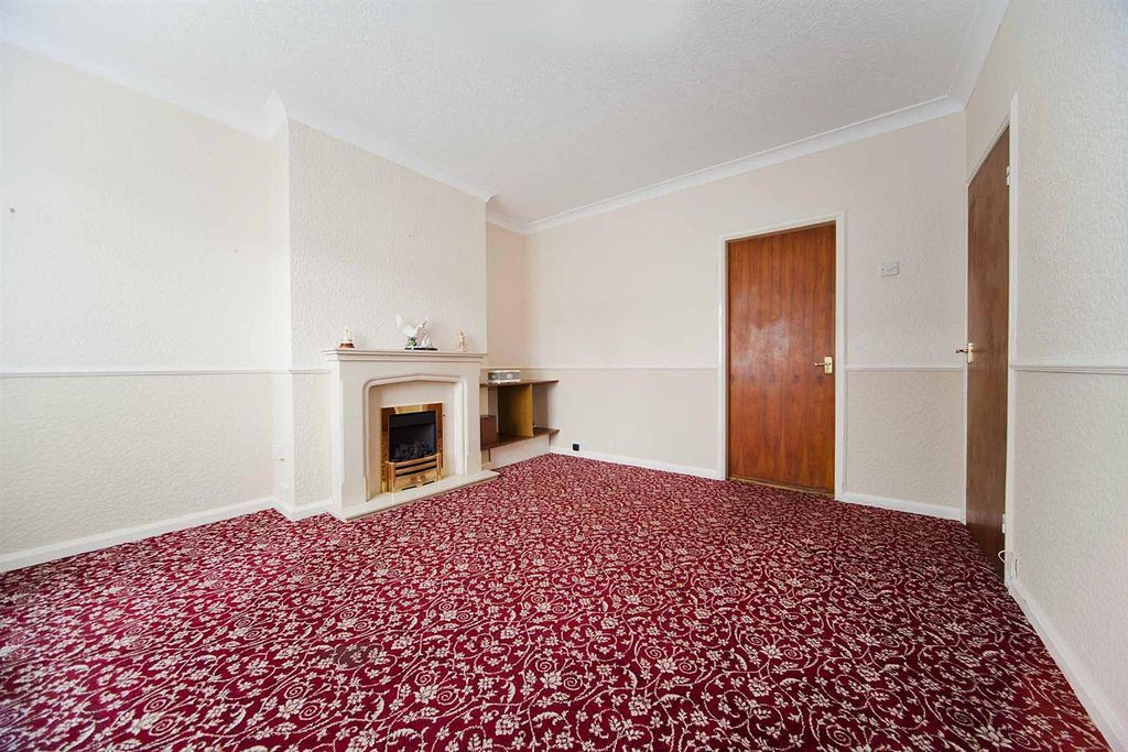 Property photo 3 of 25