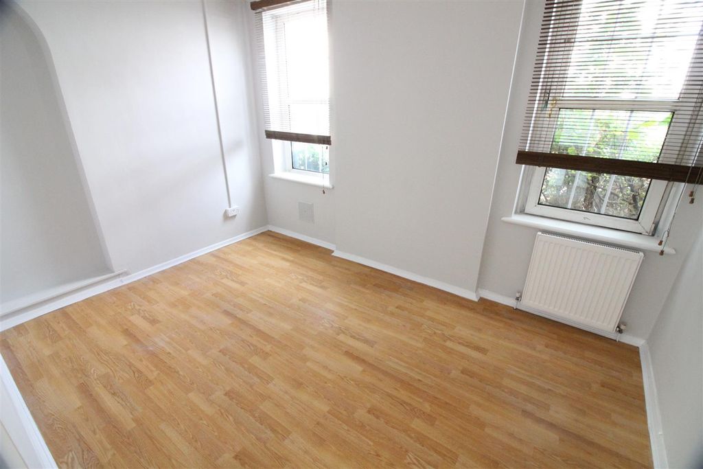 Property photo 1 of 7 6F9F6A3A-36Ea-44Fd-8C1B-03Cf4Da40E06.Jpeg