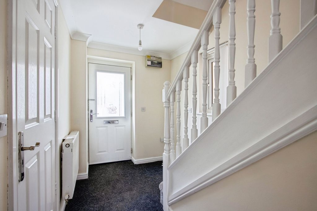 Property photo 2 of 16 Photo