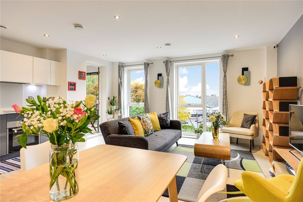 Property photo 2 of 13 Picture No. 10