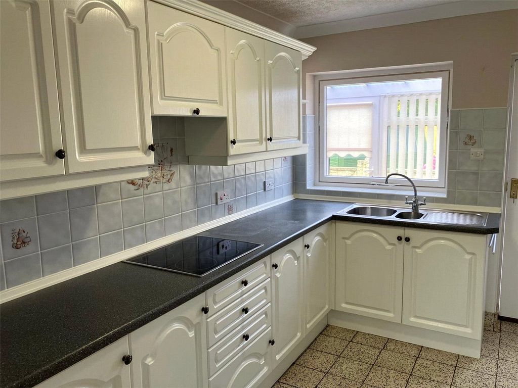 Property photo 2 of 15 Picture No. 14