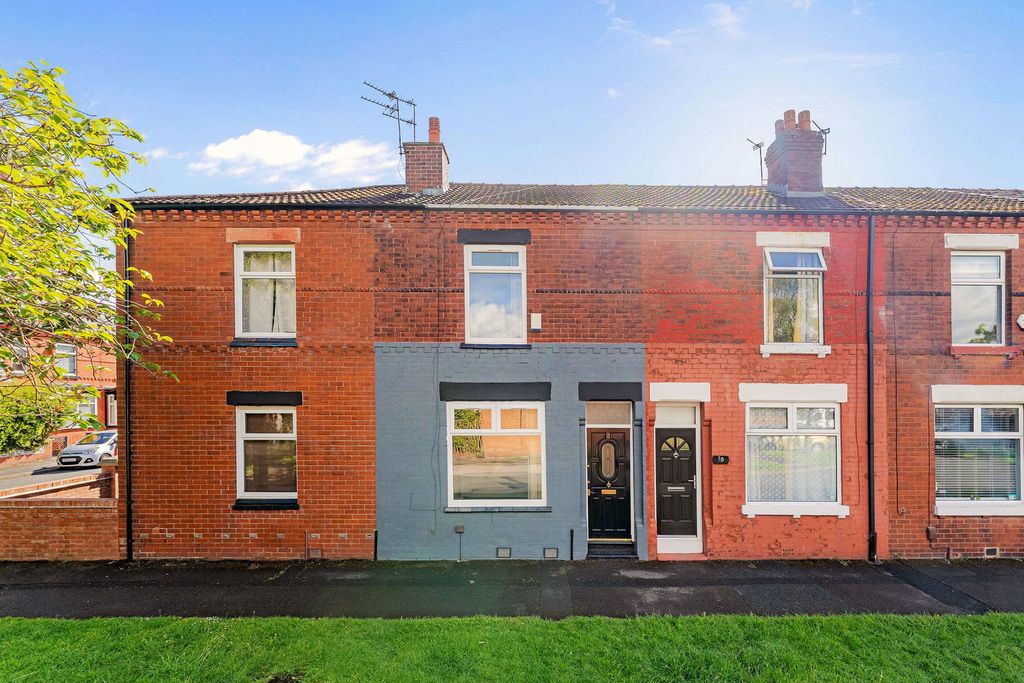Property photo 1 of 16