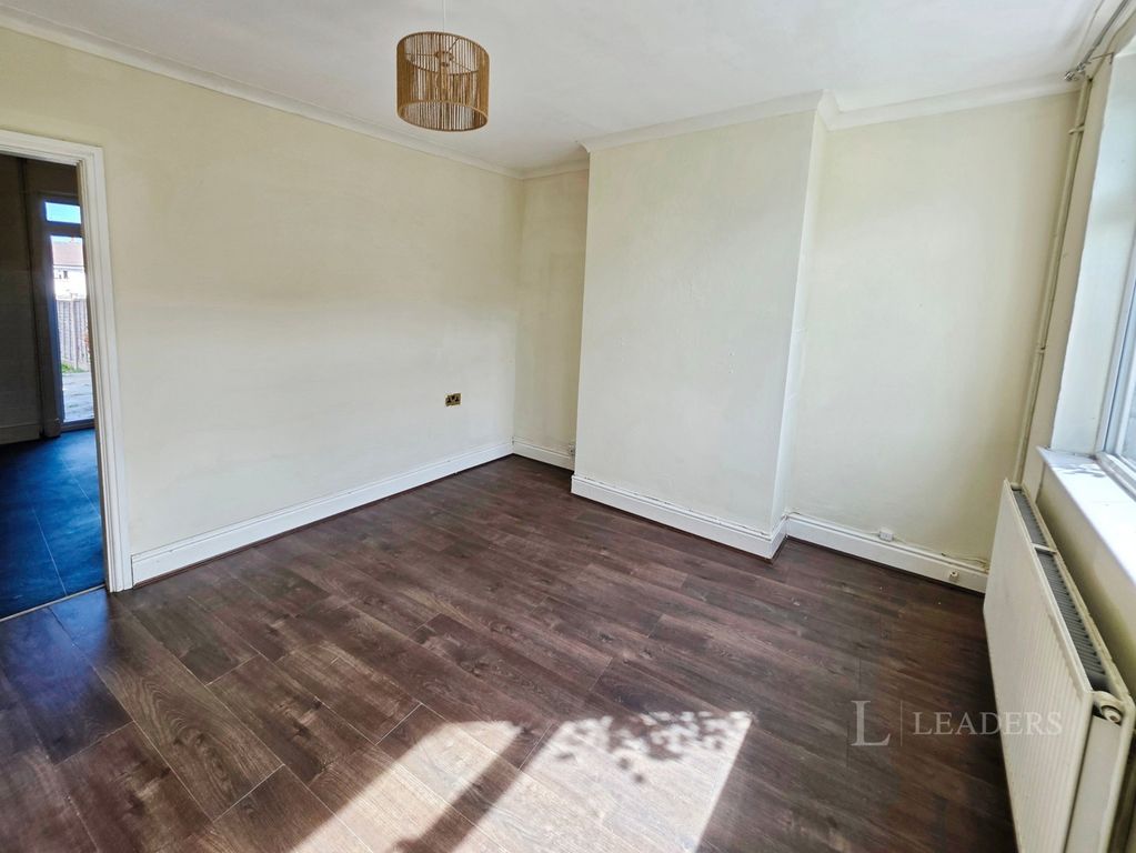 Property photo 3 of 15 Pbox-Img.Jpg