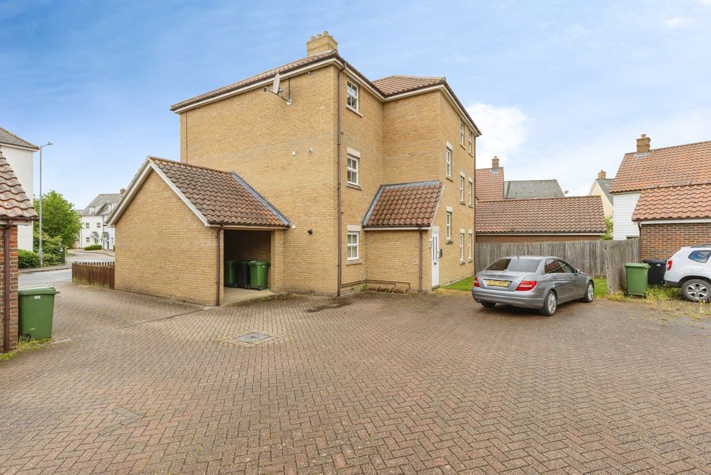 Property photo 3 of 15 Pbox-Img.Jpg